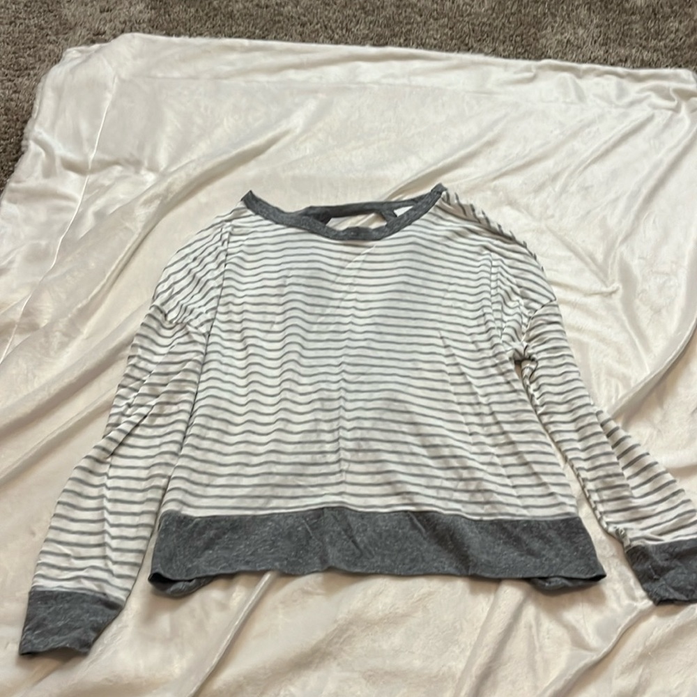 Daytrip Small grey stripped soft shirt